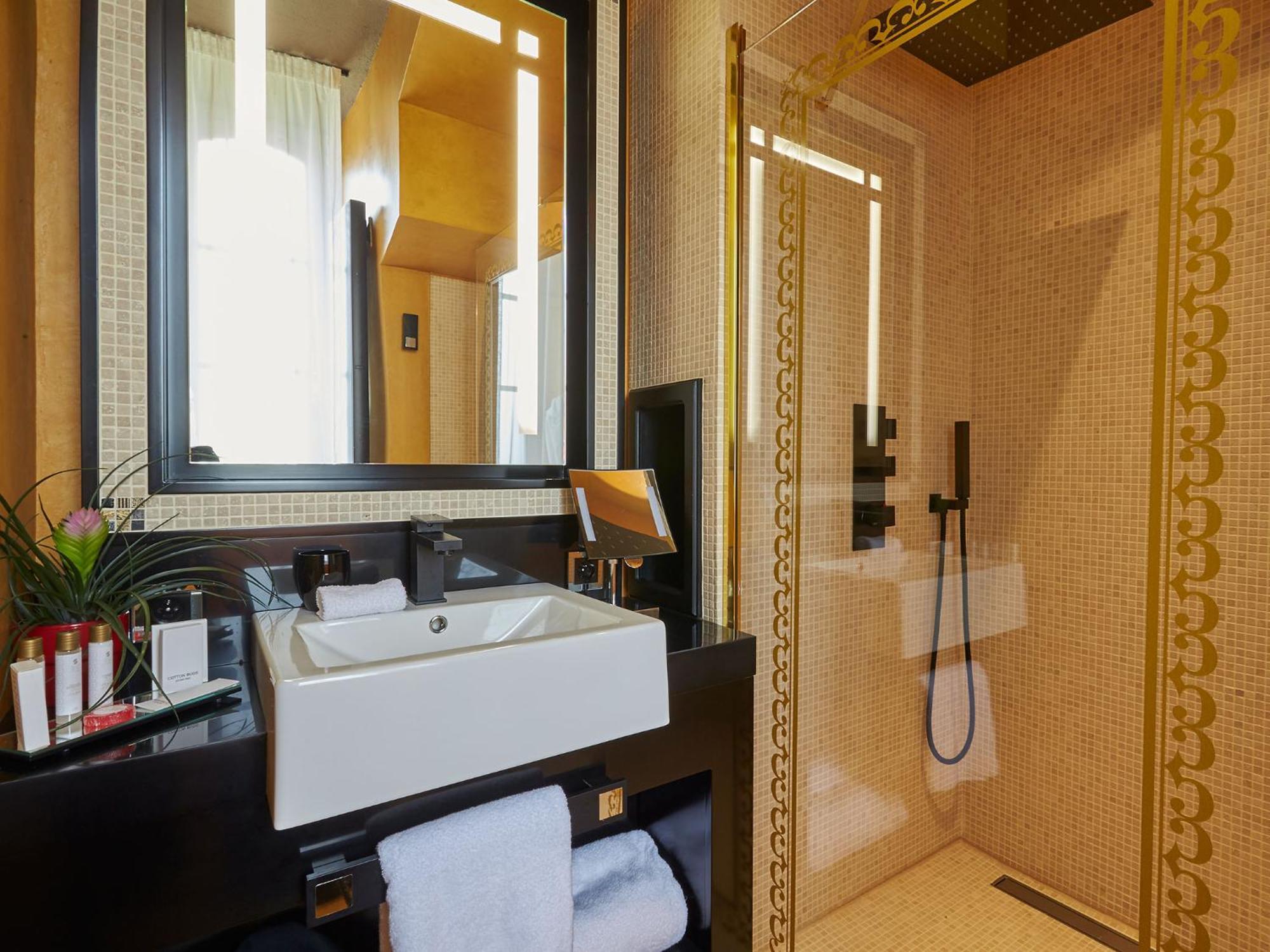 Le Stelsia Resort Saint-Sylvestre-sur-Lot Zimmer foto